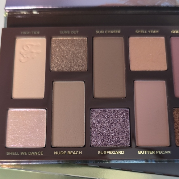 Too Faced Born This Way Sunset Stripped Palette - Warm Browns and Golds - Picture 2 of 9